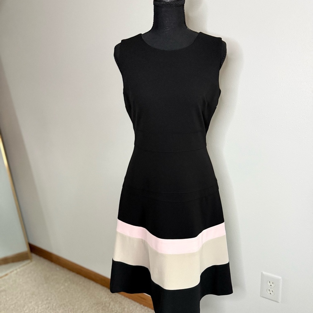 Tommy Hilfiger NWT Fit Flare Dress Size 4 Black Pink Work Wedding Guest - Picture 6 of 8